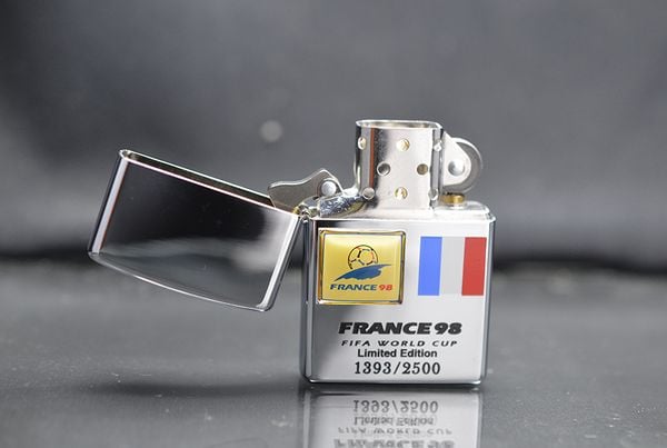 Zippo 1997 emblem france 98 giới hạn C22