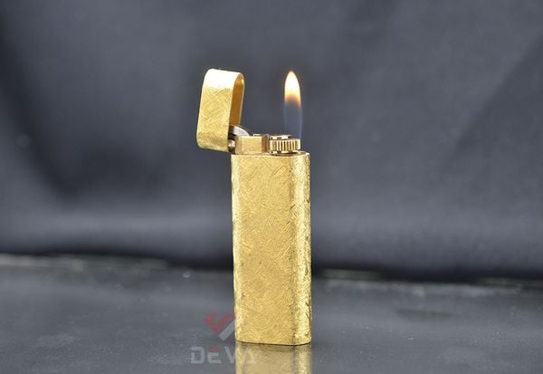 Mẫu Cartier bọc vàng vân xước CA16