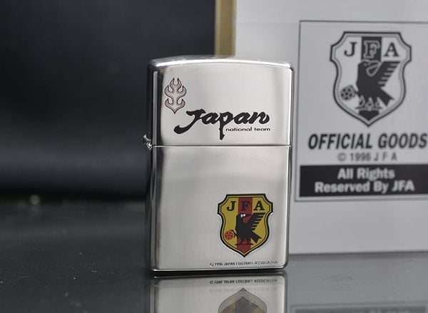 Zippo 1997 JFA Official Goods Biểu Tượng Quạ Ba Chân Yatagarasu  C121