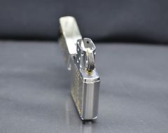 Zippo 1994 mạc bạc hoa văn dát vàng nổi C180