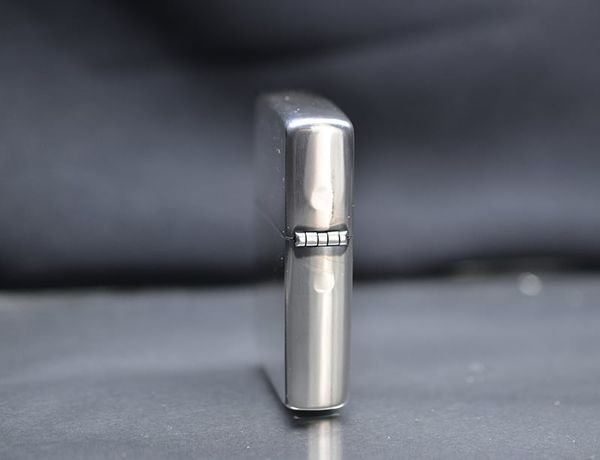 Set Zippo 2004 đồng  hồ bản giới hạn C136