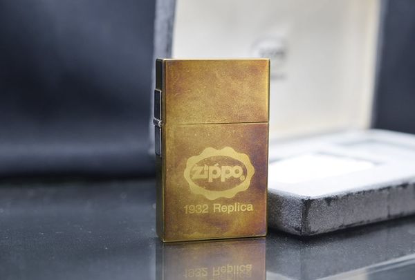 Zippo Tái Bản 1932 Bản Lề Ngoài 1997 C409