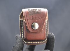 Set bao da Zippo mạ bạc 1996 Matco Tools C83