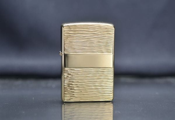 Zippo mạ vàng năm 1976 GOLD PLATE C446