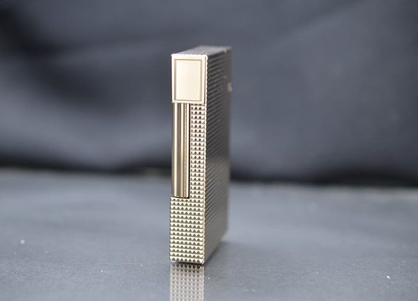 Dupont 2 lỗ bọc vàng vân kim cương DPH120