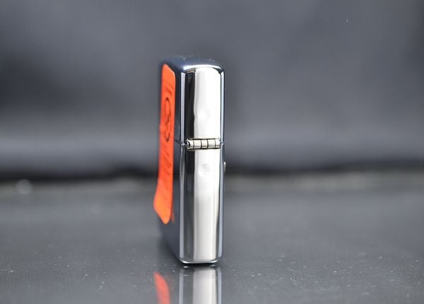 Zippo 2000 Emblem mũi tên đá xanh ngọc C145