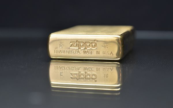 Zippo khắc mã code ZK157