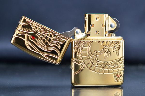 Zippo Armor khắc chìm rồng vàng mắt đỏ Red Eye Dragon Gold Plate Z144