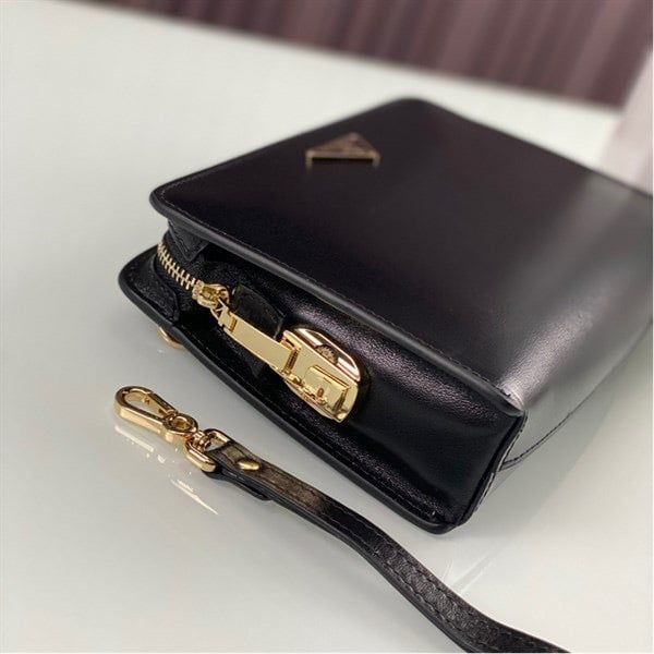 Ví cầm tay nam da bò cao cấp Prada 66570