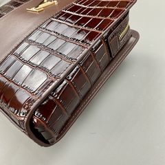 Clutch cầm tay khoá số LV723