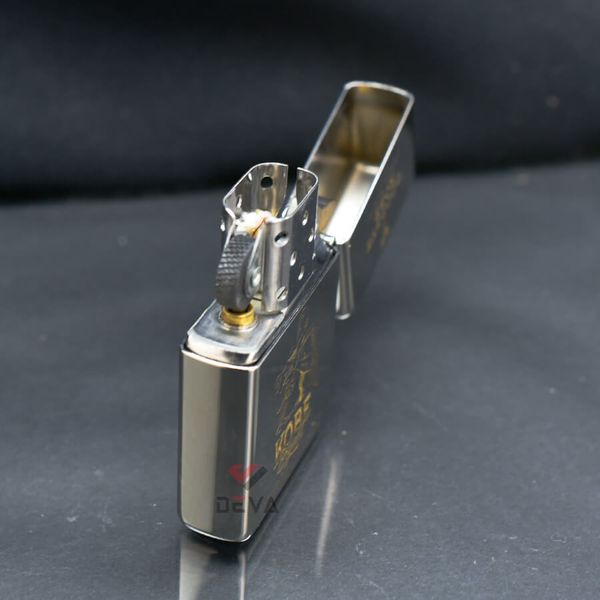 Zippo Tưởng Nhớ Huyền Thoại Bóng Rổ Mỹ Kobe Bryant ZN182