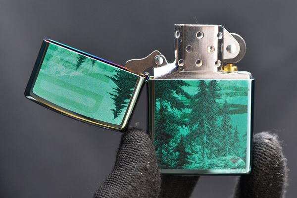 Zippo Mạ Chrome Xanh Bóng In Chủ Đề Thiên Nhiên Hoang Dã Z396