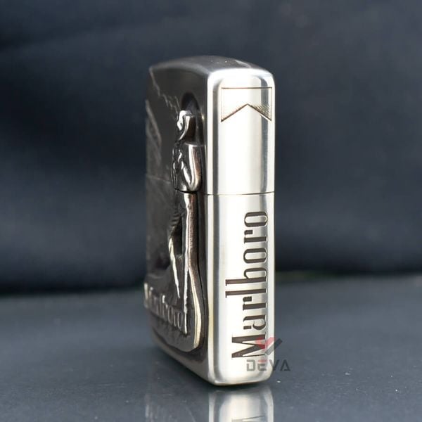 Zippo Bạc Khối Ốp Emblem Chàng Cao Bồi Marlboro BK40