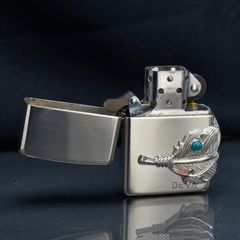 Zippo Bạc Khối Ốp Emblem Bạc Lông Vũ Gắn Lam Ngọc BK90