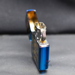 Zippo Sơn Khắc Chủ Đề Mã Đáo Thành Công Mạ Vàng ZK98