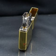 Zippo Khắc Sâu Ngọn Lửa Biểu Tượng Thương Hiệu Zippo ZN362