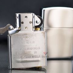 Zippo Armor bạc bóng vỏ dày ZT35