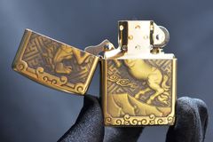 Zippo Armor Chủ Đề 12 Con Giáp Bản Giới Hạn ZD60