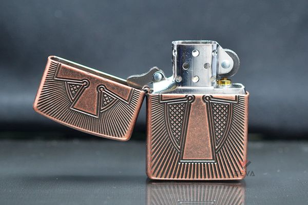 Zippo Armor Đồng Cổ Khắc Sâu Cây Thánh Giá Z377