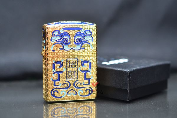 Zippo Armor khắc 5 mặt biểu tượng Thần Thú ZN302