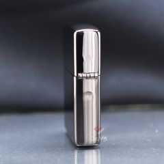 Zippo Bản Giới Hạn Khắc Tranh Mạ Vàng Thỏ Ngọc Dưới Trăng ZN165