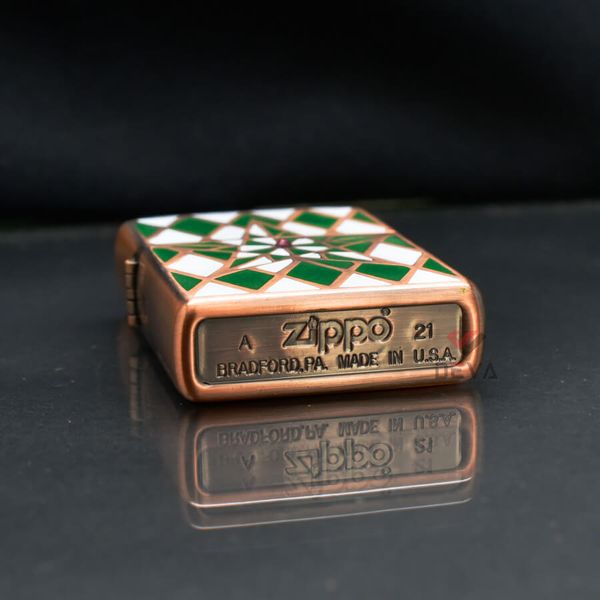 Zippo Tạo Hình Hoa Văn Ngôi Sao Sơn Màu ZN265