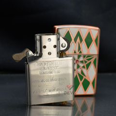 Zippo Tạo Hình Hoa Văn Ngôi Sao Sơn Màu ZN265