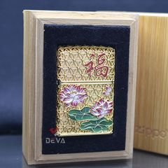 Zippo bọc lưới hoa văn bông sen ZN297