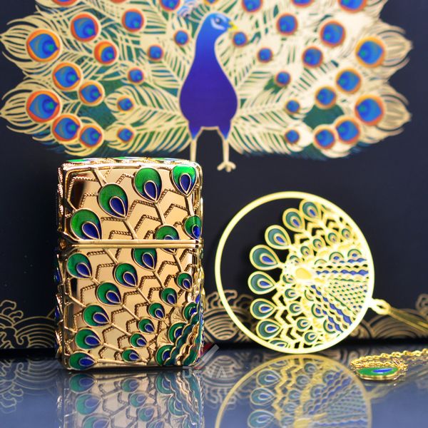 Zippo Bọc Vàng Chủ Đề Khổng Tước Phú Quý ZN359