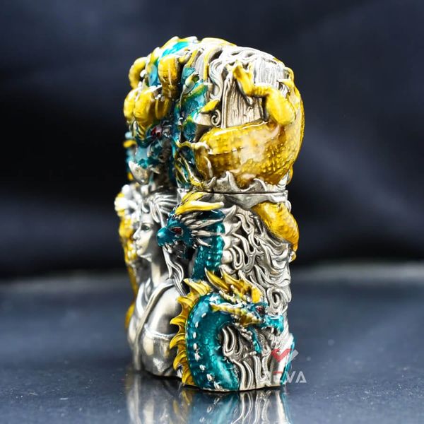 Zippo Vỏ Dày Ốp Tượng Mẹ Rồng Daenerys Targaryen ZN228