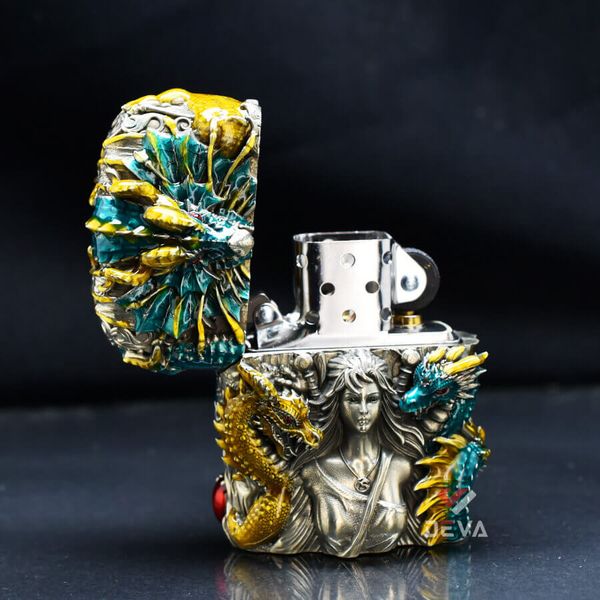 Zippo Vỏ Dày Ốp Tượng Mẹ Rồng Daenerys Targaryen ZN228