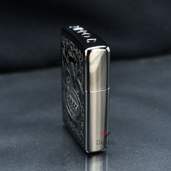 Zippo Distinctive Top Khắc Hoa Văn Chủ Đề An American Classic Z196