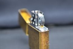 Bật lửa zippo chính hãng đồng thau ZT23