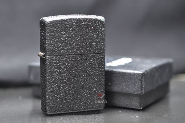 Bật lửa zippo chính hãng sơn mài đen Z01