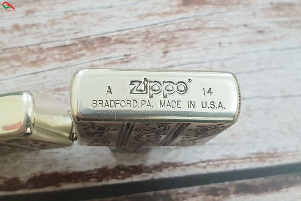 Zippo Xuất Nhật Hoa Văn ZN269
