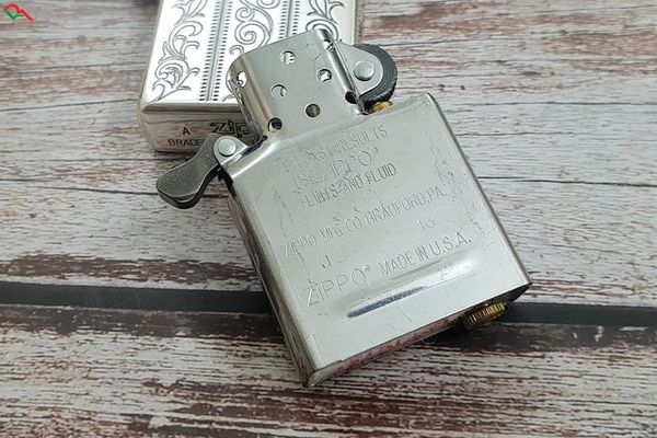 Zippo Xuất Nhật Hoa Văn ZN269