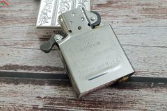 Zippo Xuất Nhật Hoa Văn ZN269