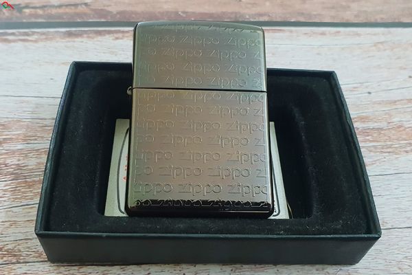 Zippo Xuất Nhật Đẹp ZN272
