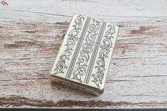 Zippo Xuất Nhật Hoa Văn ZN269