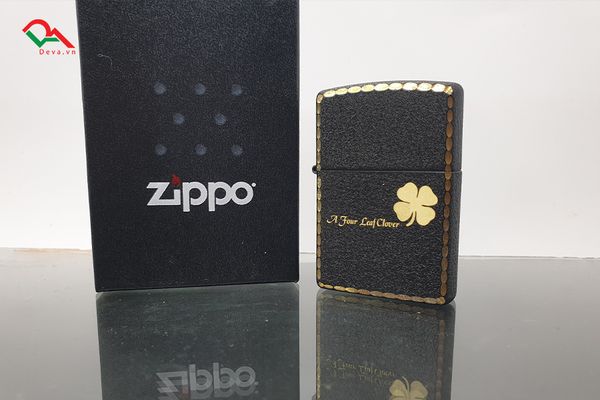 Zippo May Mắn Cỏ 4 Lá ZK105