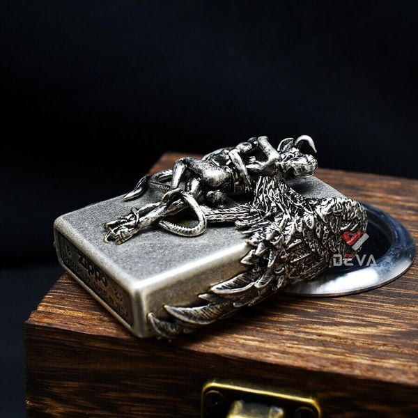 Zippo Ốp Thiên Thần và Ác Quỷ Angels and Demons ZN221