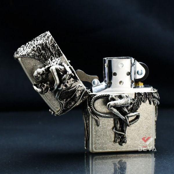 Zippo Ốp Thiên Thần và Ác Quỷ Angels and Demons ZN221