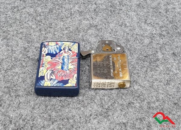 Zippo sơn mài hình cô gái 1996 C41