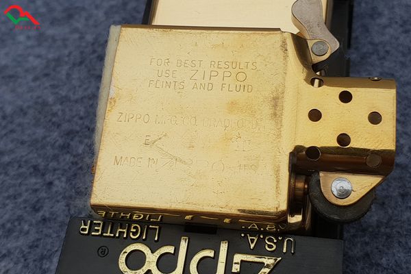 Zippo Cổ Hard Rock - 1990 C400