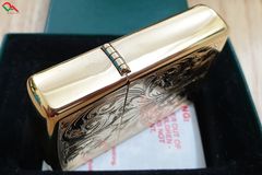 Zippo Cổ Mạ Vàng 1992 Hoa Văn C225