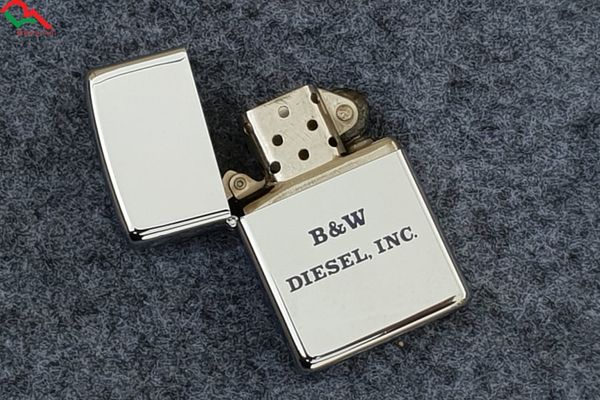 Zippo bạc bóng 1981 C317