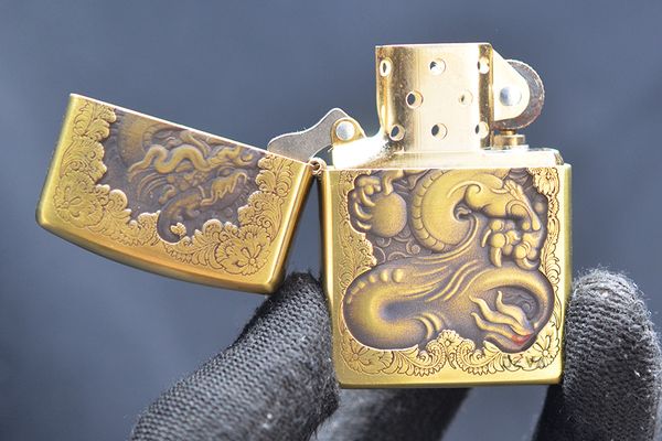 Zippo hoa văn hình Rồng bản Armor ZD02