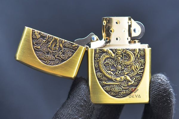 Zippo khắc hình Rồng Bay bản Armor ZD08