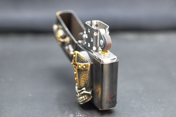 Zippo Emblem hình Qủy độc lạ ZD21