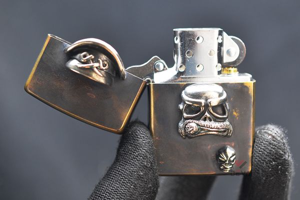 Zippo Emblem hình Mặt Qủy độc lạ ZD22